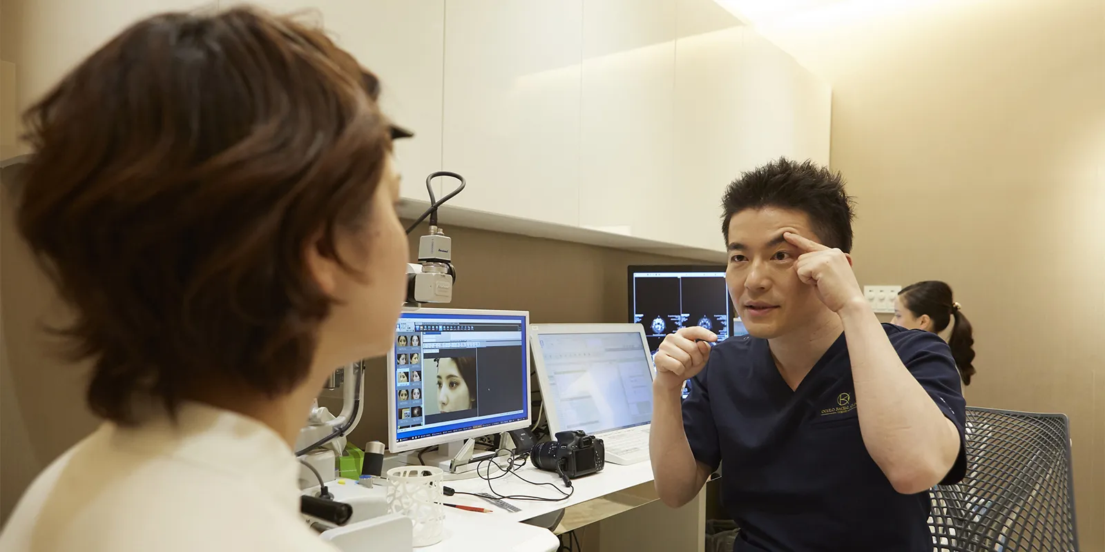 へこみ目、くぼみ目の原因